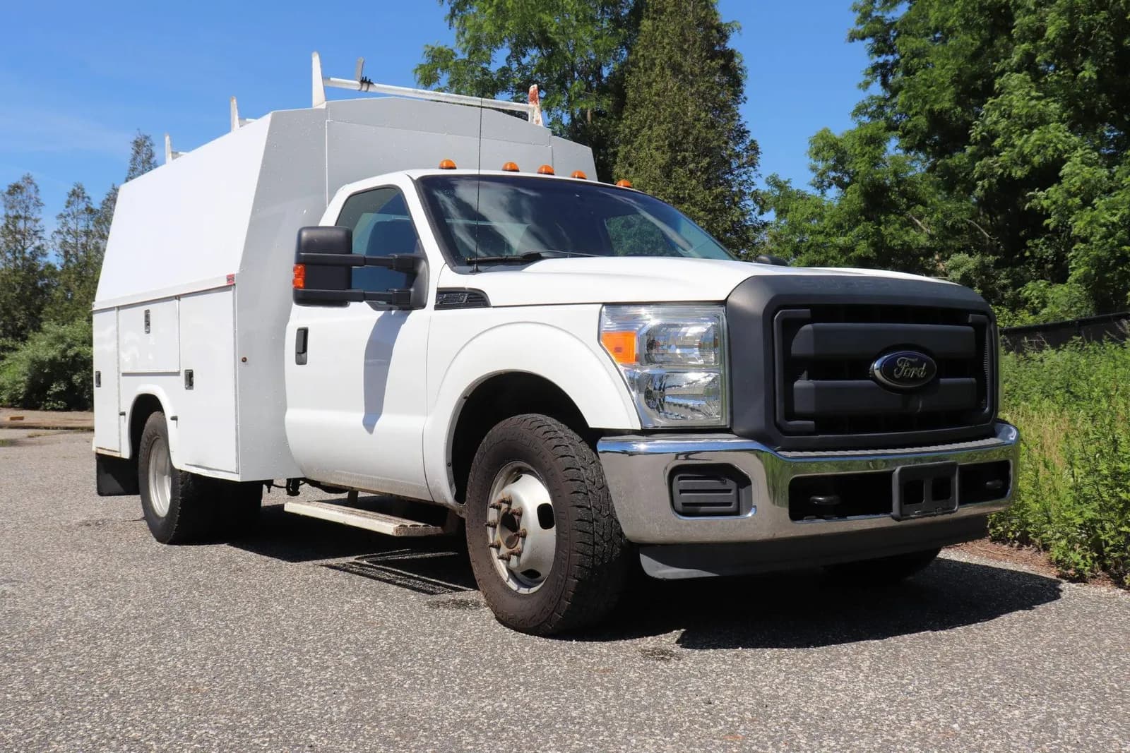 2012 Ford F-350 Enclosed - Service