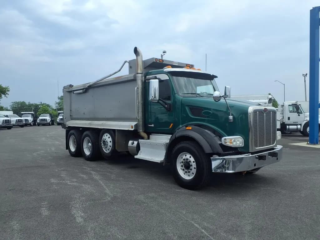 2017 Peterbilt 567 - Dump