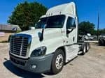 2019 Freightliner Cascadia - Day Cab