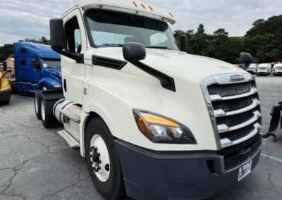 2019 FREIGHTLINER Cascadia