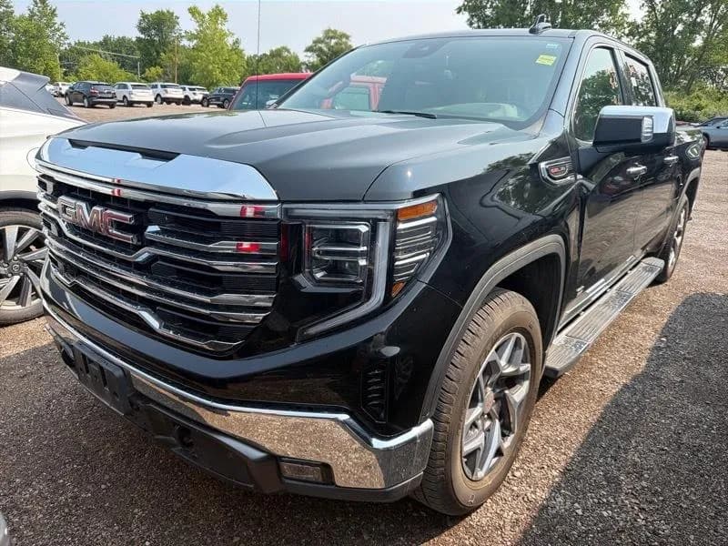 2022 GMC Sierra 1500 SLT Crew Cab - Pickup
