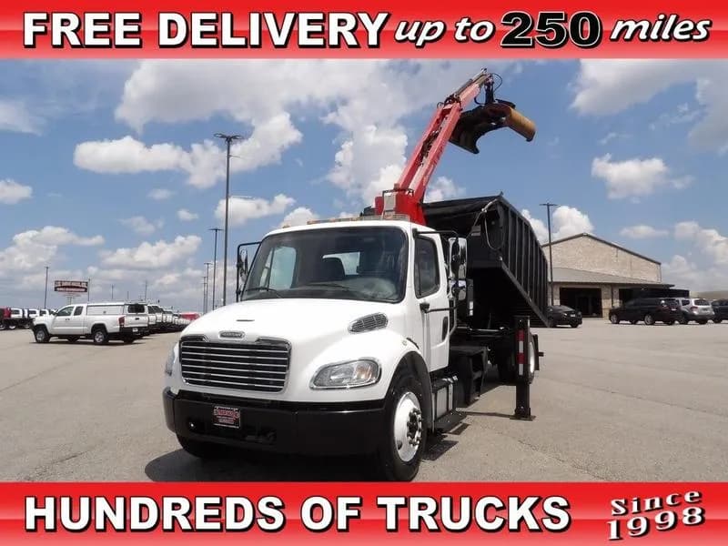 2020 Freightliner M2106