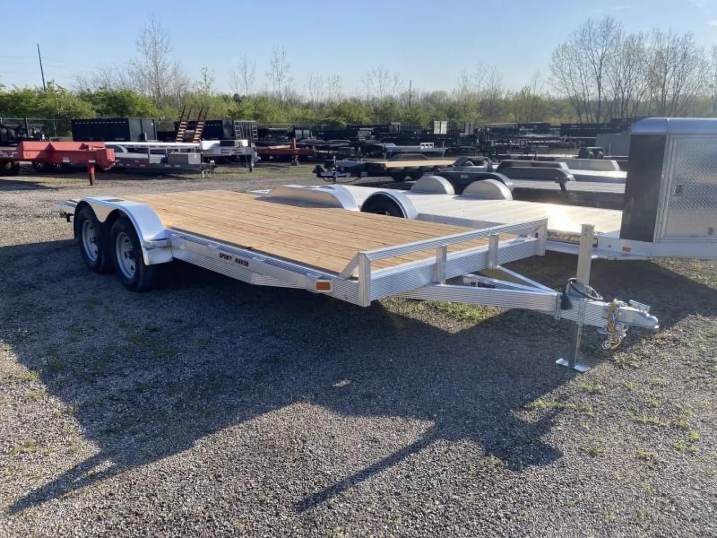 2025 SH DISTRIBUTING SH Distributing - Car Hauler Trucks