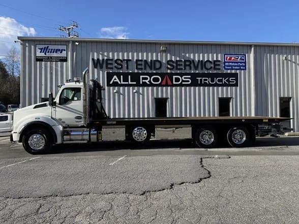 2026 Kenworth T880 - Tow
