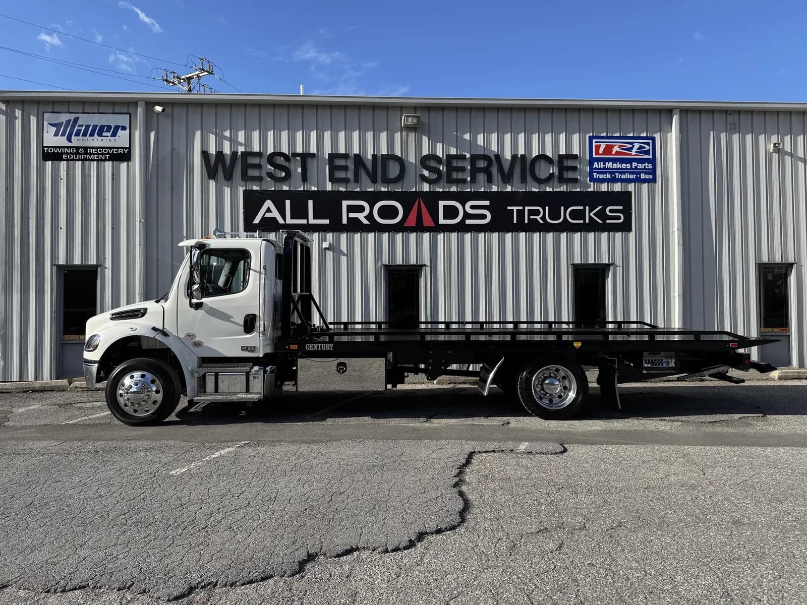 2026 Freightliner Business Class M2 - Tow