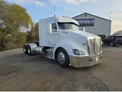 2020 Kenworth T680 - Sleeper