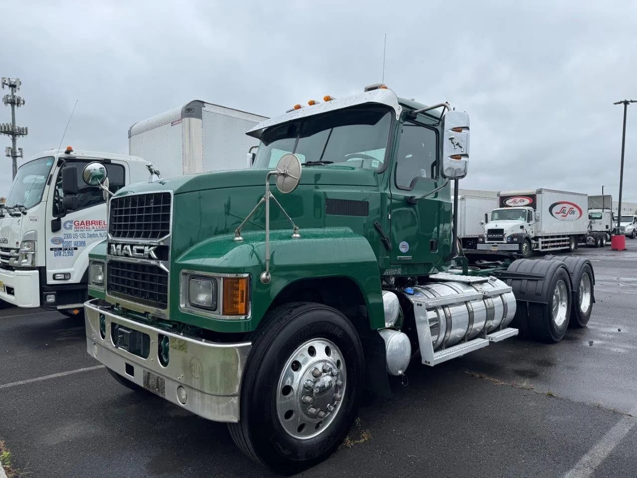 2022 Mack PI64T