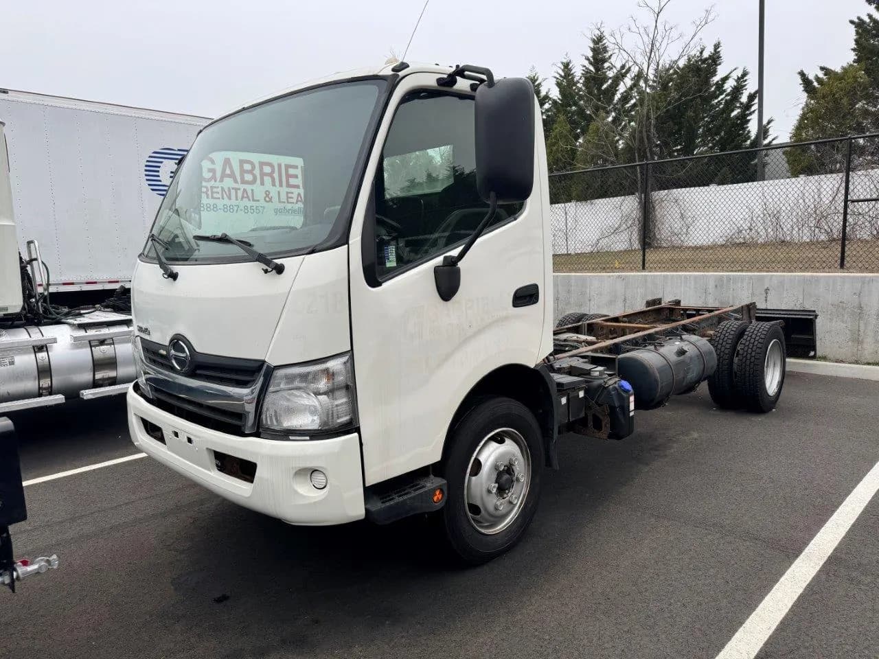 2016 Hino 195