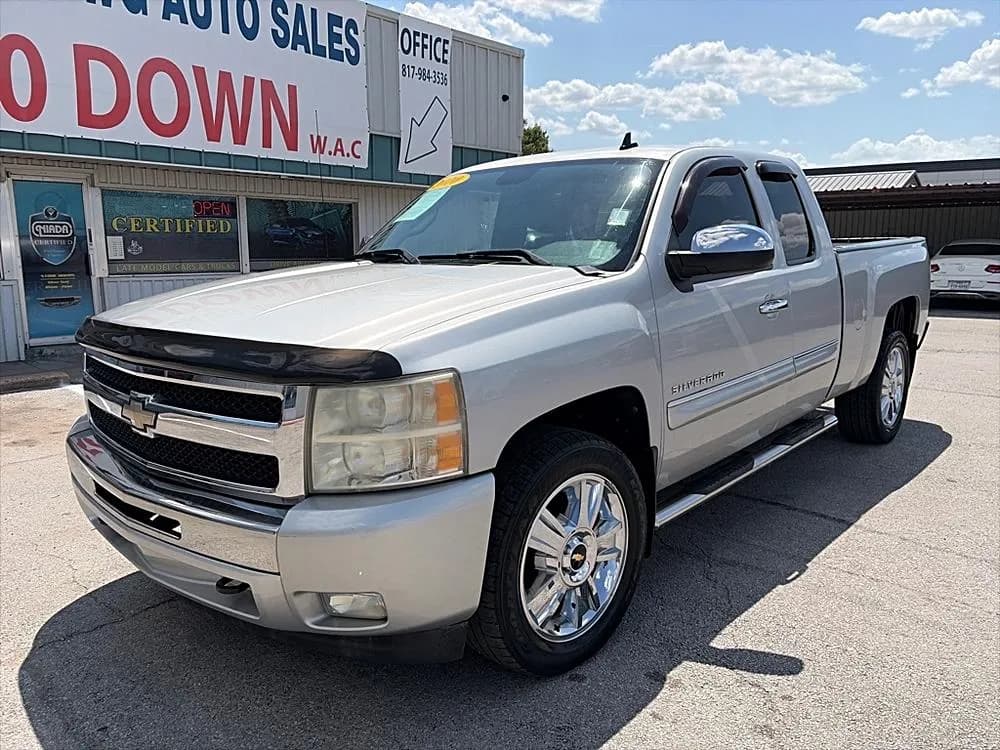 2010 Chevrolet SILVERADO 1500 - Pickup