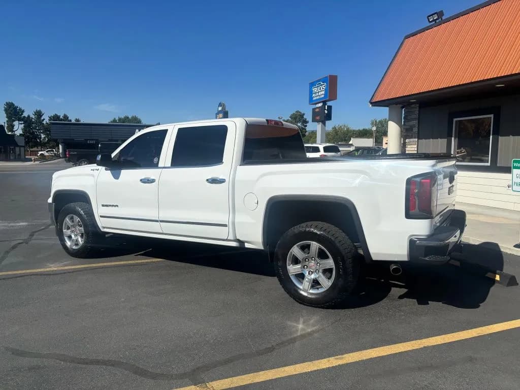 2018 GMC SIERRA 1500 CREW CAB - Pickup