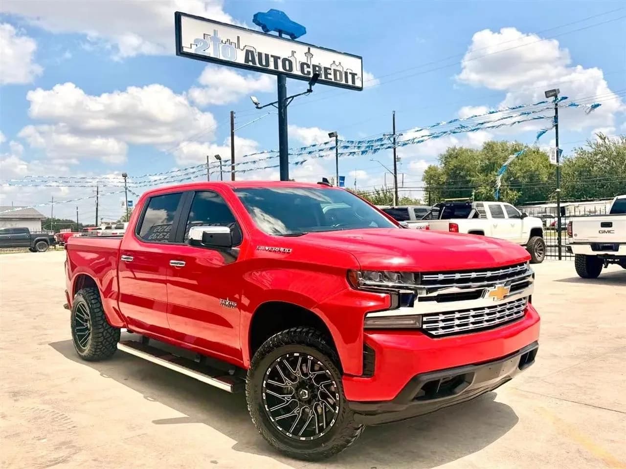 2021 Chevrolet Silverado 1500 LT Pickup 4D 5 3/4 ft - Pickup