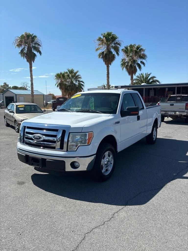 2012 Ford F-150 XL SuperCab 8-ft Bed - Pickup