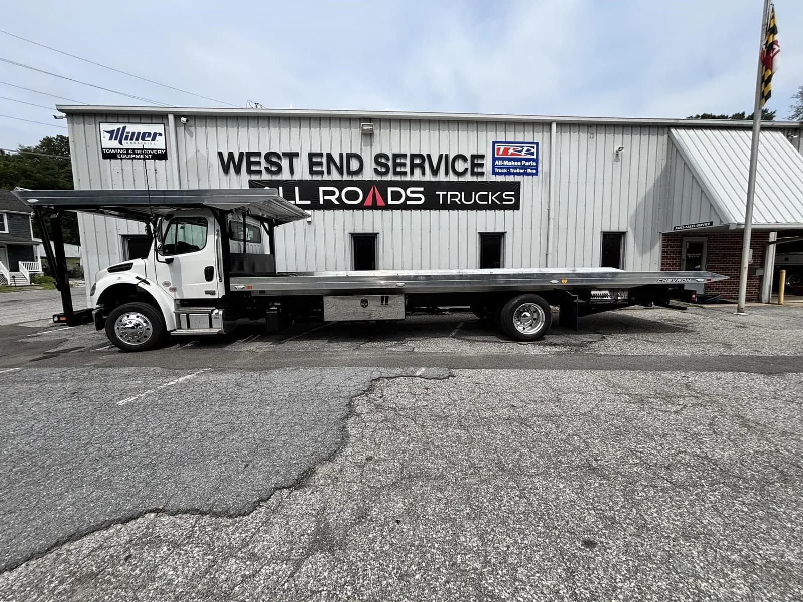 2027 Freightliner Business Class M2 - Tow