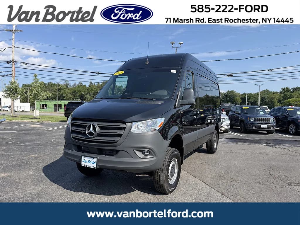 2025 Mercedes-Benz Sprinter Cargo - Vans