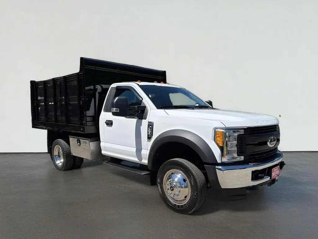 2017 Ford F-550SD - Chassis
