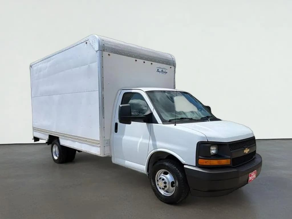 2017 Chevrolet Express 3500 - Box
