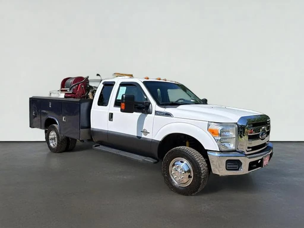 2016 Ford F-350SD - Chassis