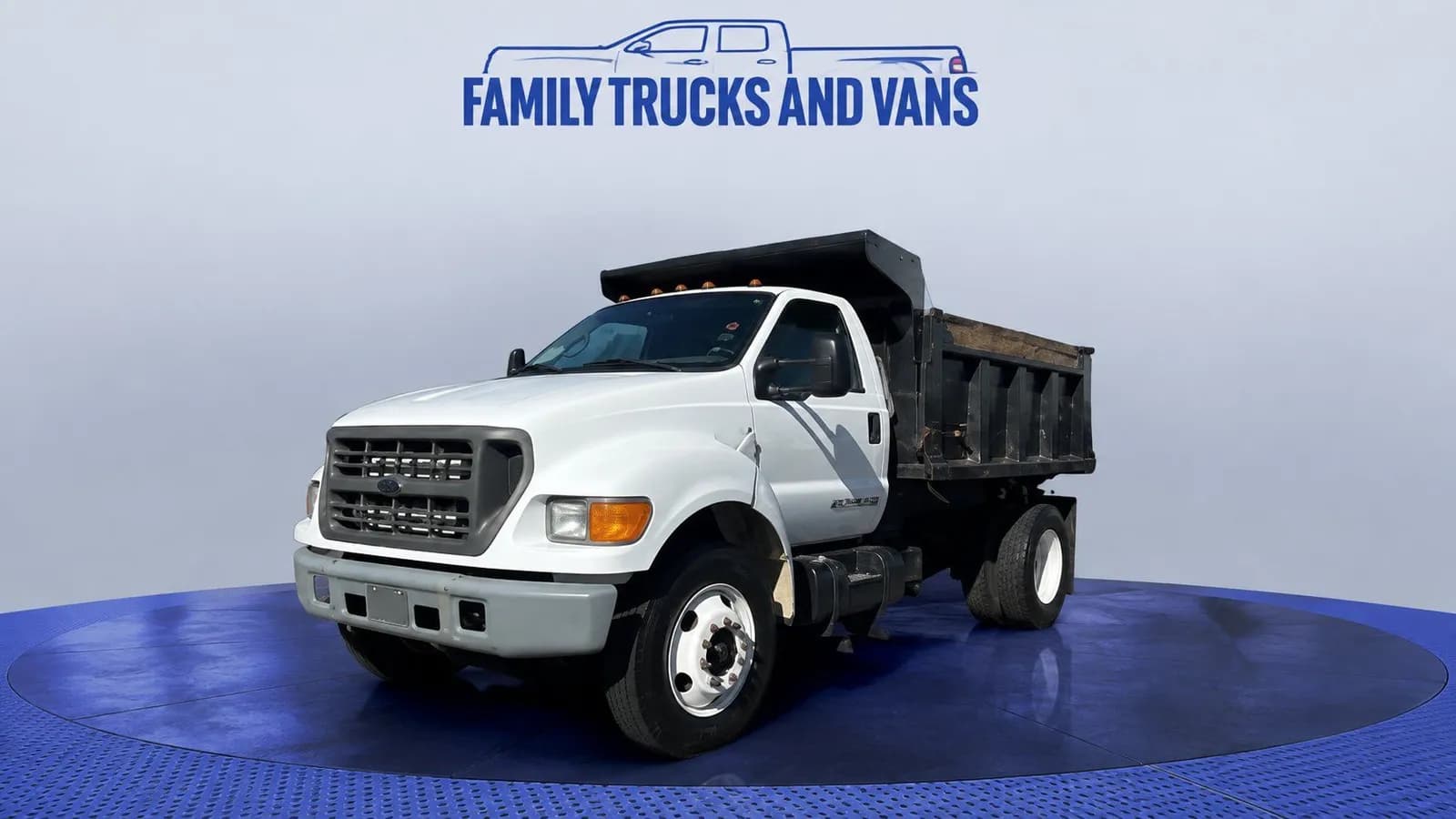 2000 Ford F-650 Chassis - Chassis