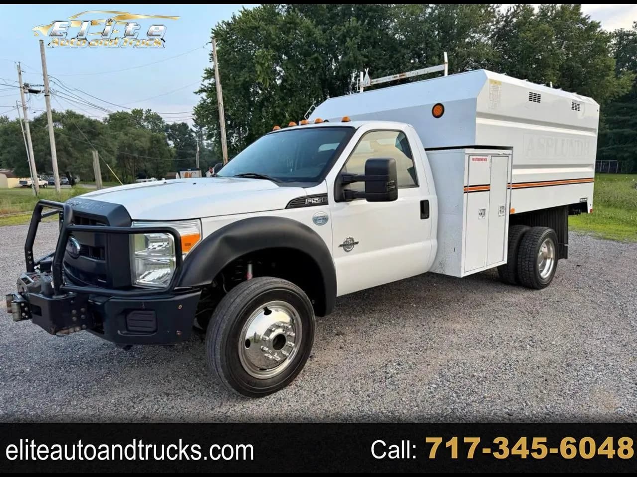 2014 Ford F-550 - Chassis