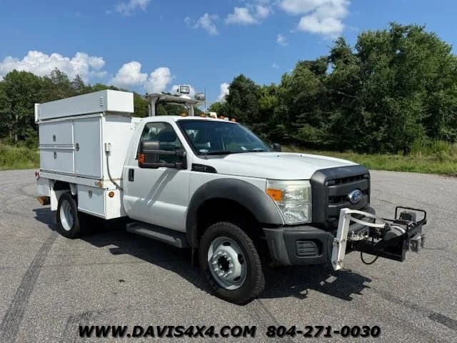 2012 Ford F-550 Super Duty - Chassis