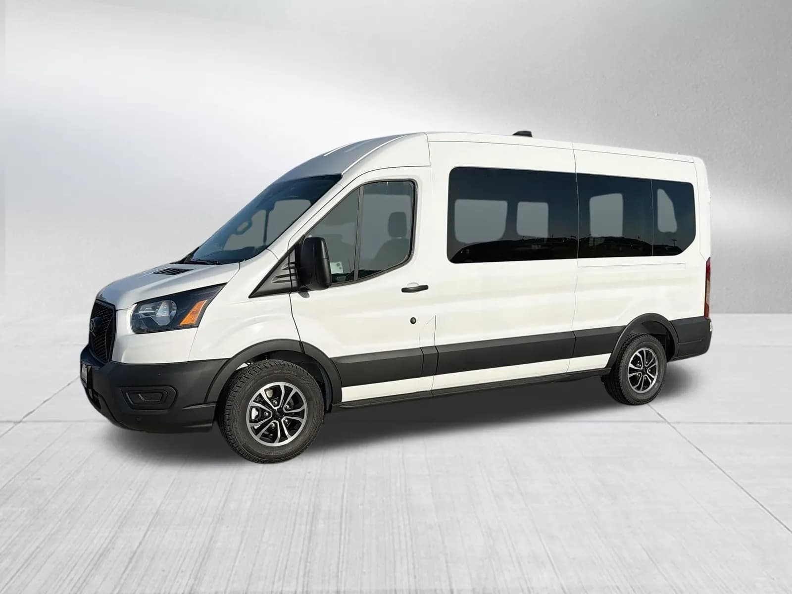 2026 Ford Transit-350 - Vans