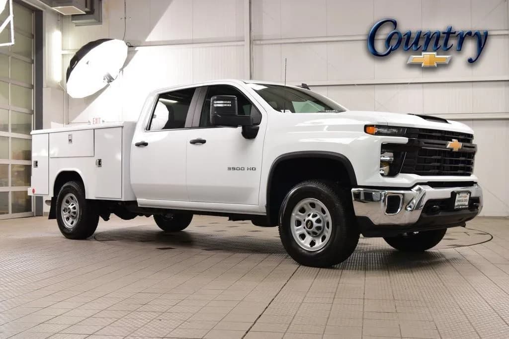 2026 Chevrolet Silverado 3500HD - Chassis