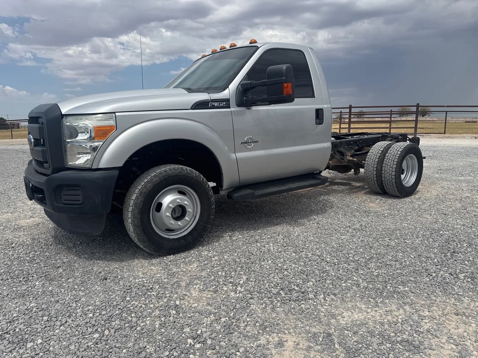 2016 Ford F-350 Chassis XL - Chassis