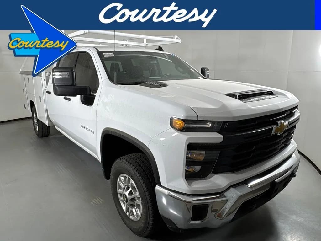 2026 Chevrolet Silverado 2500 Crew Cab - Chassis