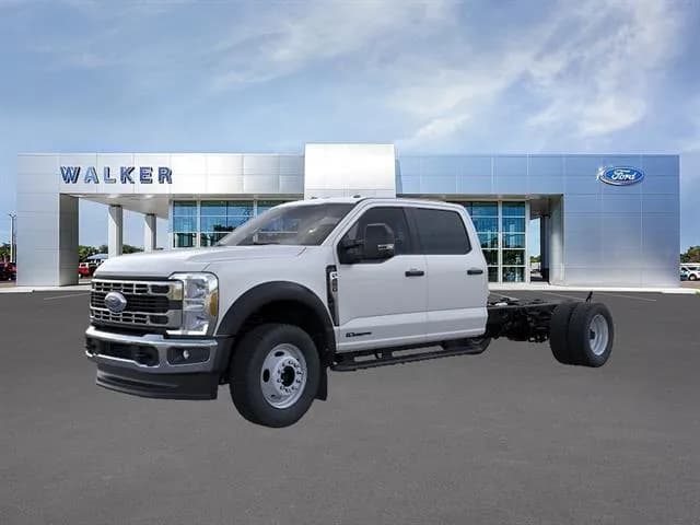2026 Ford F-450 Crew Cab - Chassis