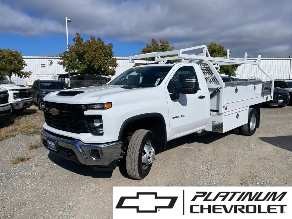 2025 Chevrolet Silverado 3500 - Chassis
