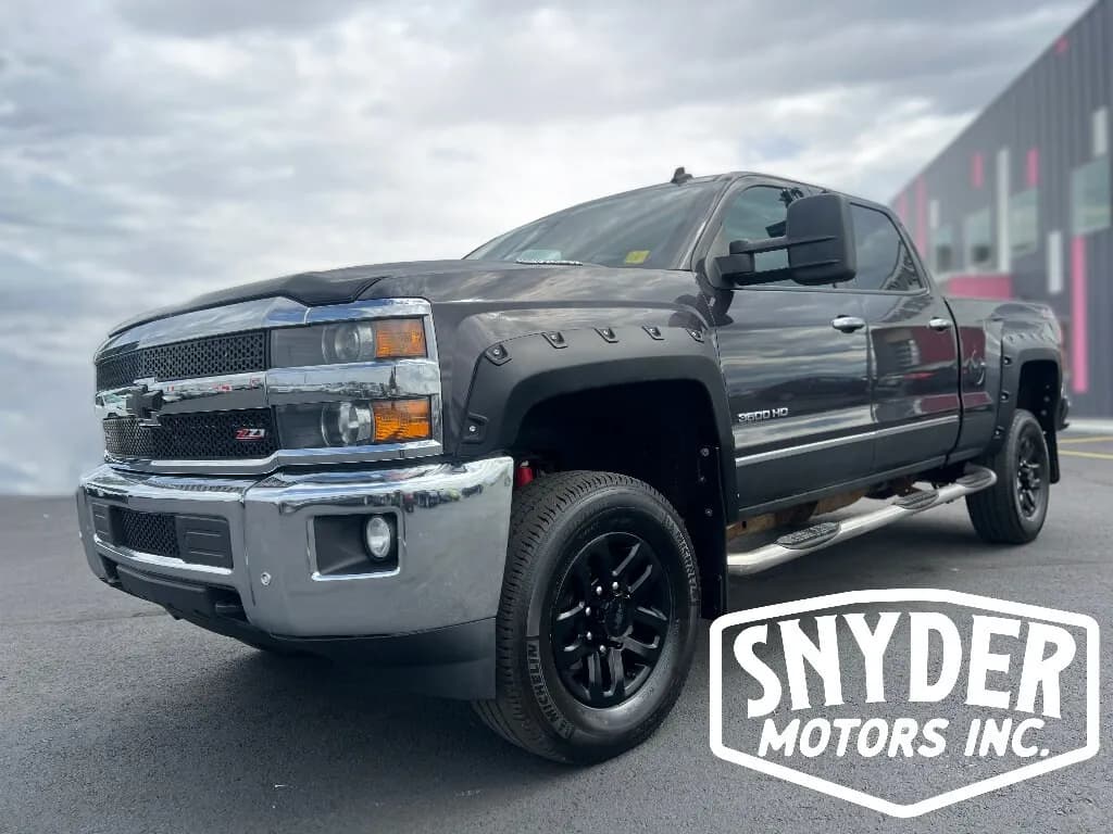 2015 Chevrolet Silverado 3500HD - Pickup