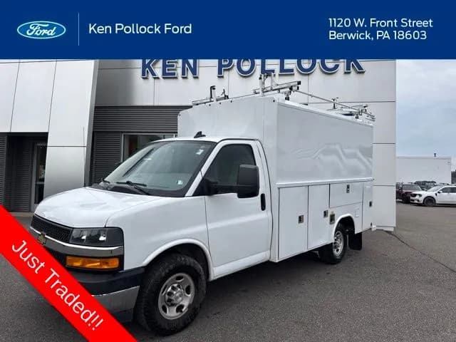2023 Chevrolet Express 3500 - Box