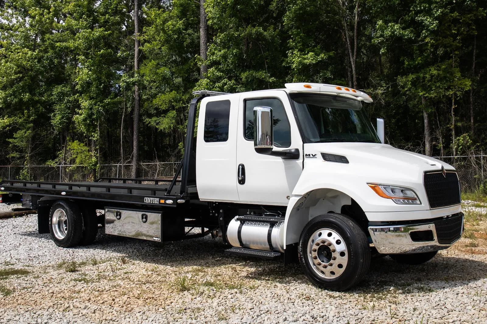 2025 International MV SBA - Tow