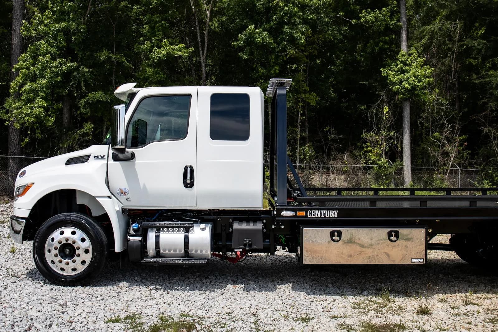 2025 International MV SBA - Tow