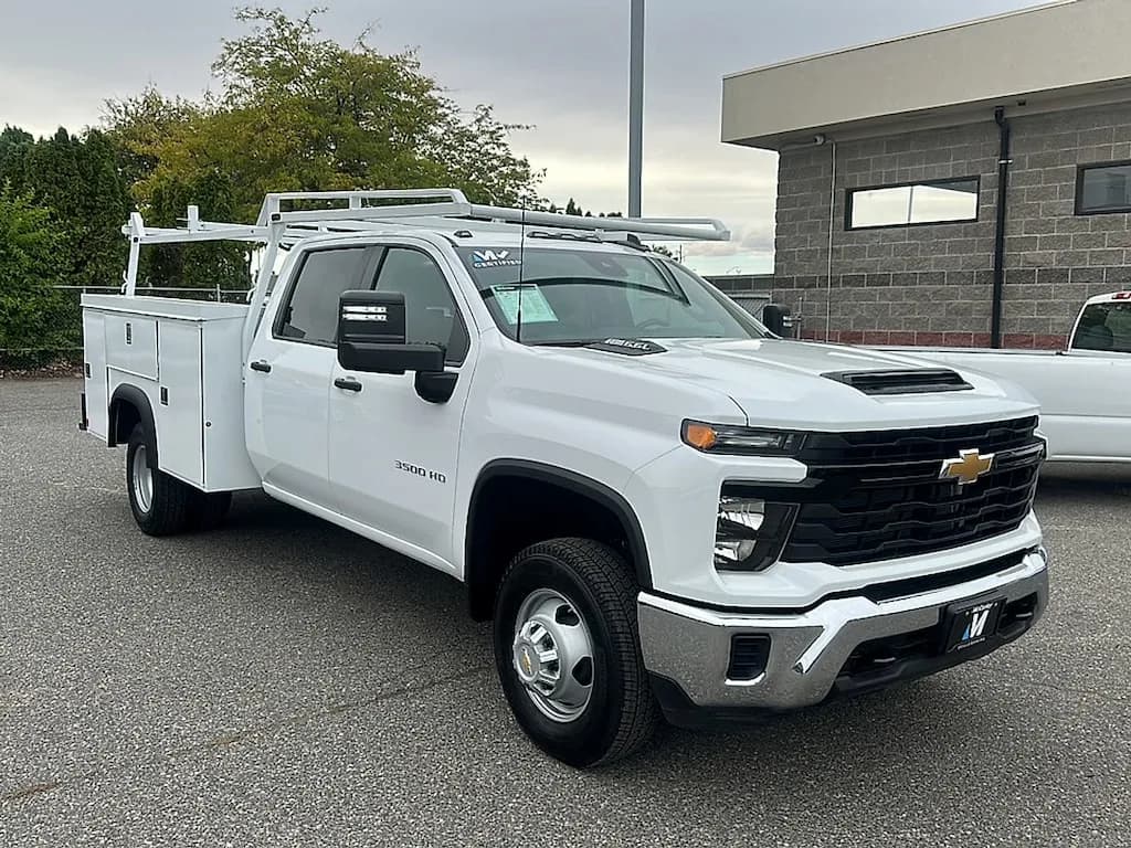 2024 Chevrolet Silverado 3500 HD Chassis Cab - Chassis