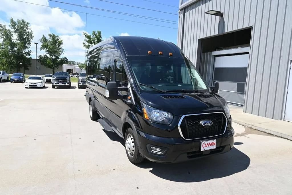 2024 Ford Transit-350 Passenger - Vans