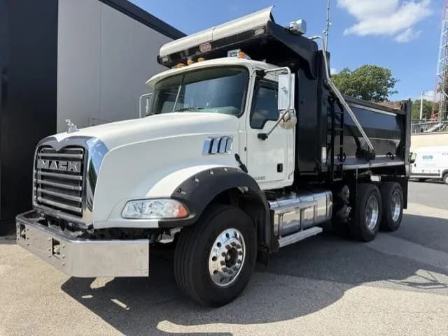 2013 MACK GU (Granite)