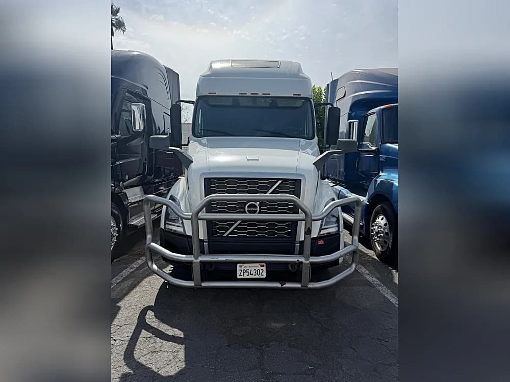 2021 Volvo VNL 760