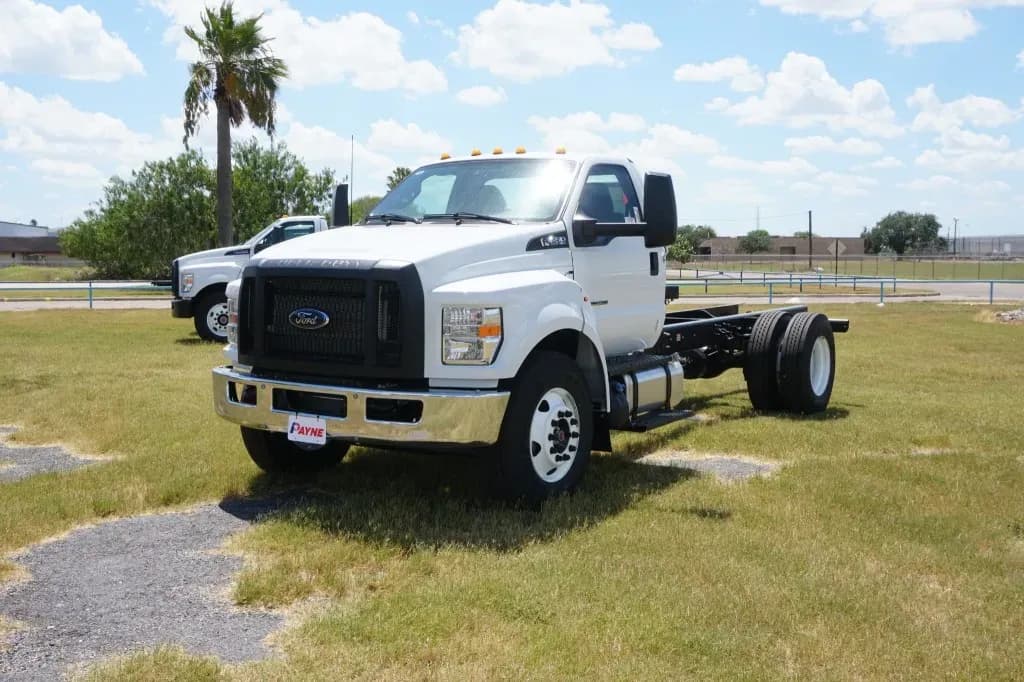2026 Ford F-650 - Chassis