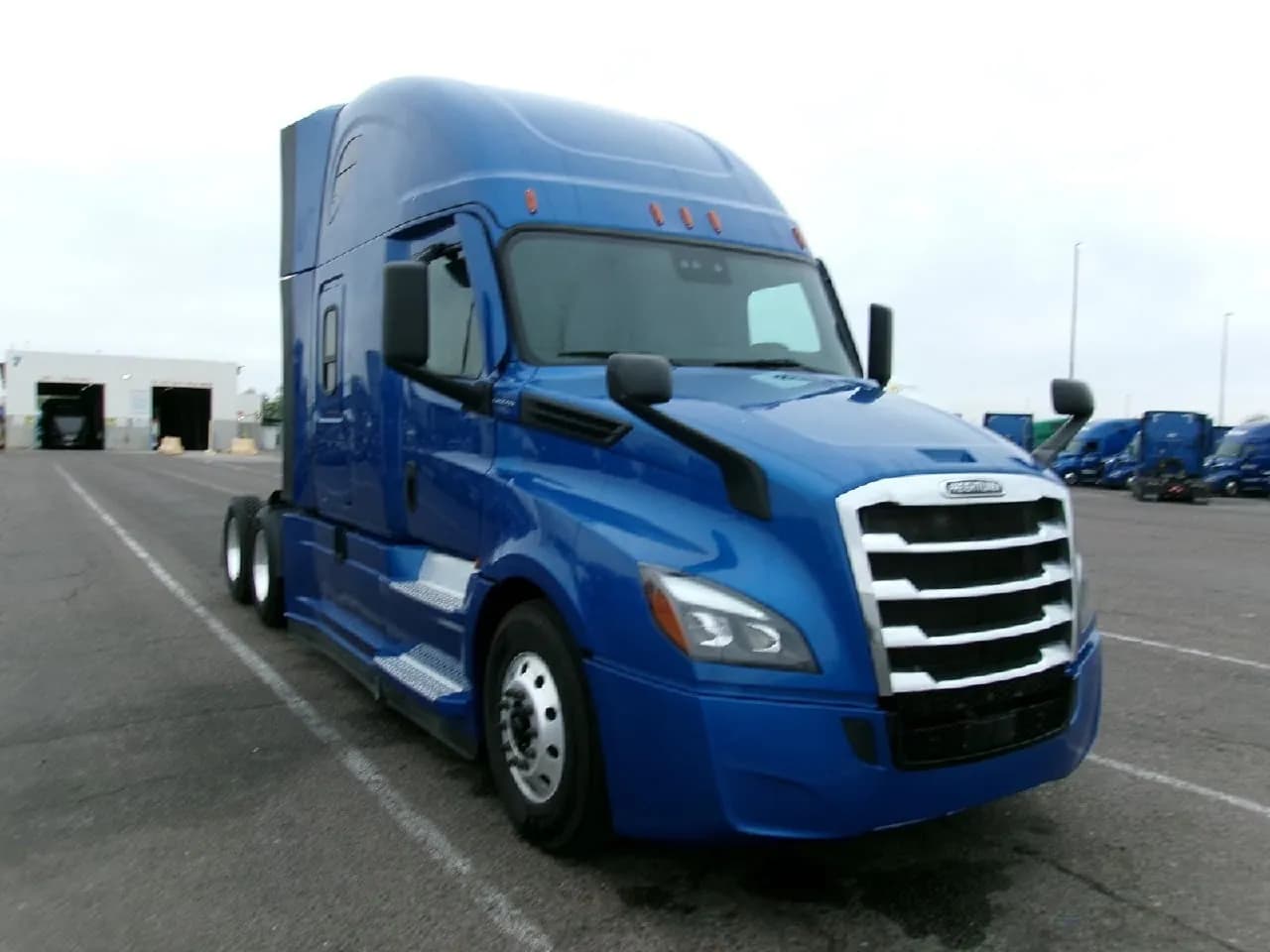 2022 Freightliner Cascadia - Sleeper