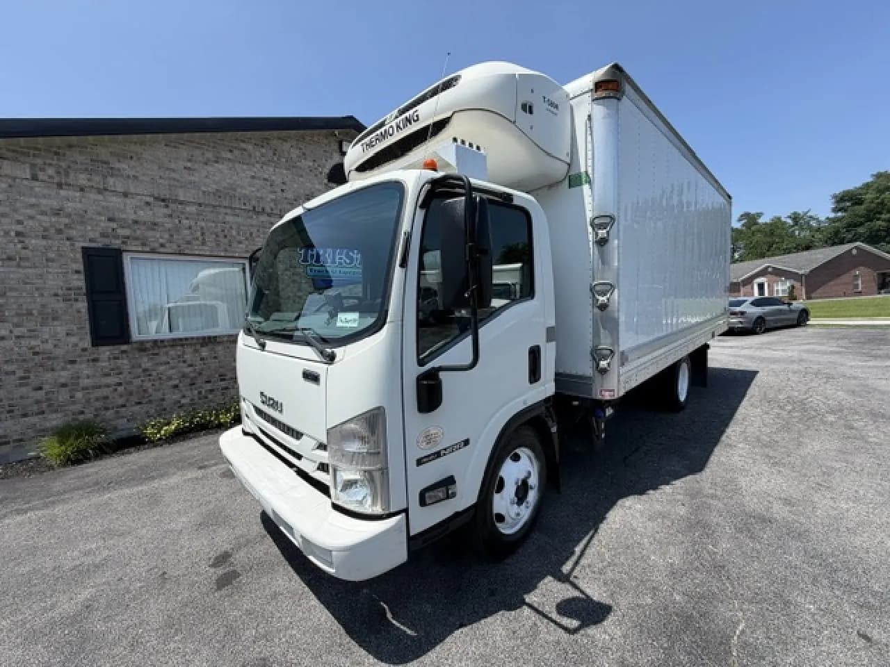 2020 Isuzu NRR - Refrigerated