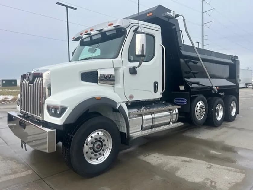 2026 Western Star 47X : - Dump