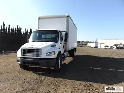 2018 Marathon 24 ft with 3000 pound liftgate - Box