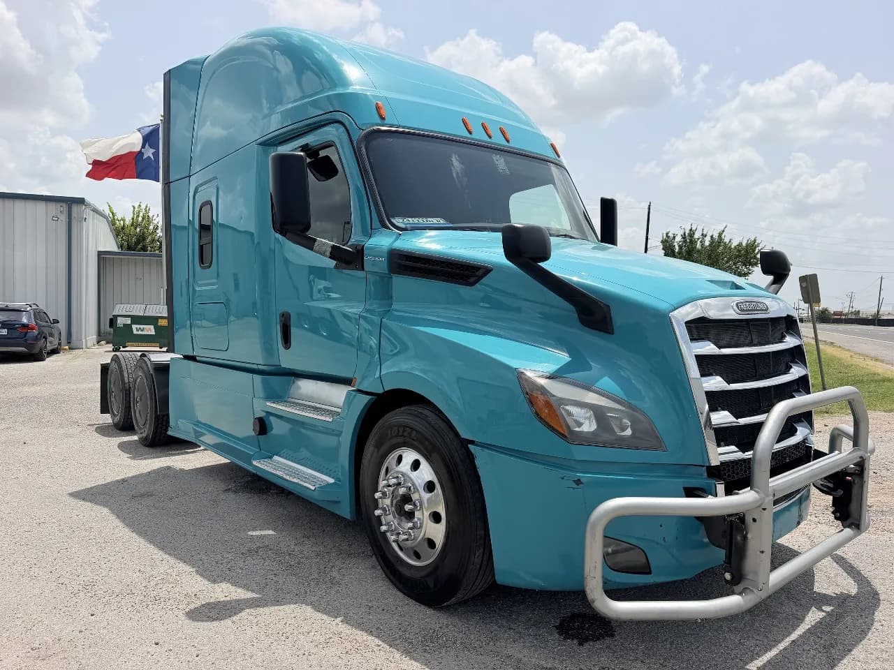 2020 Freightliner Cascadia - Sleeper