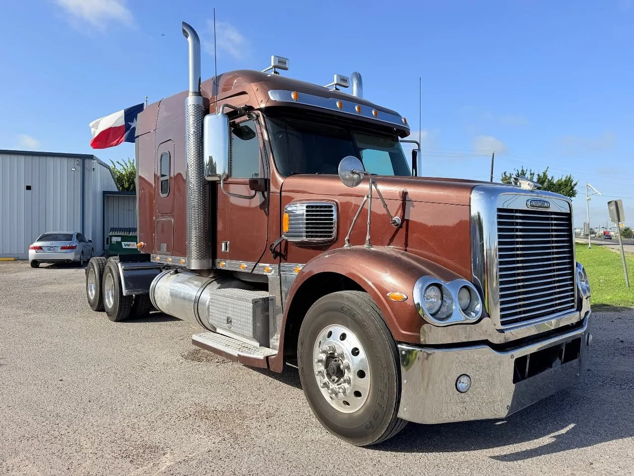 2016 Freightliner Coronado - Glider Kit Trucks