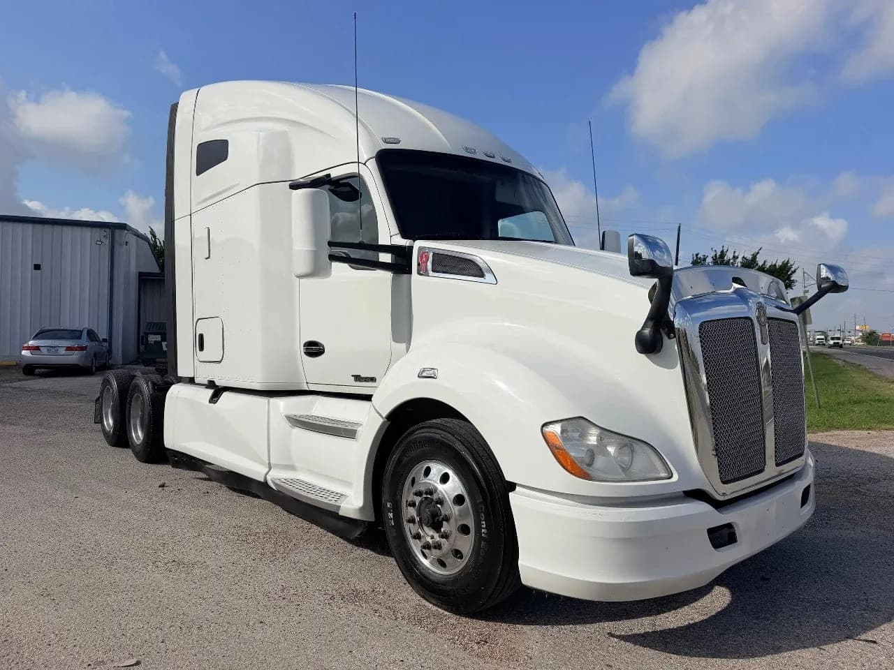 2020 Kenworth T680 Tandem Axle - Sleeper