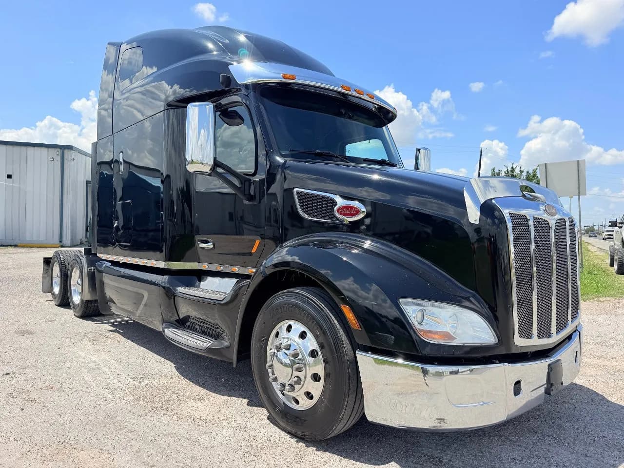 2021 Peterbilt 579