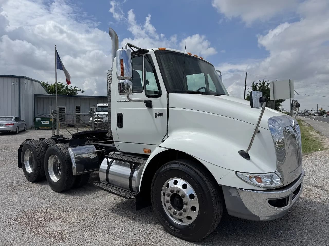 2007 International 8600 - Day Cab