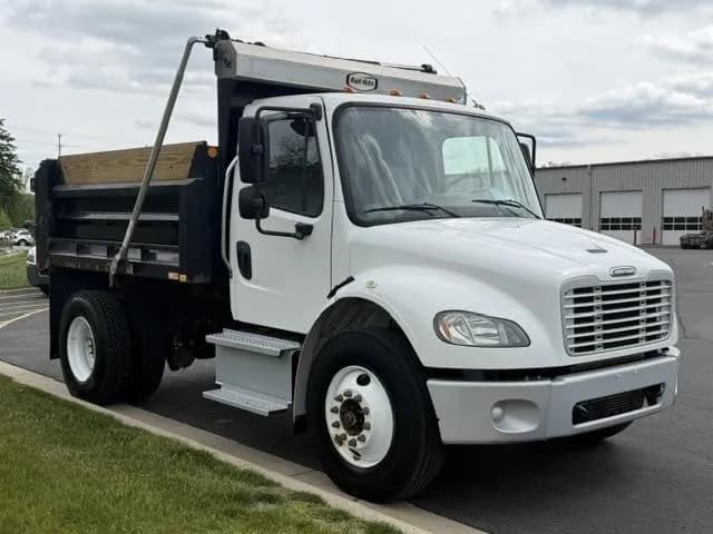 2016 Freightliner Business Class M2 - Dump
