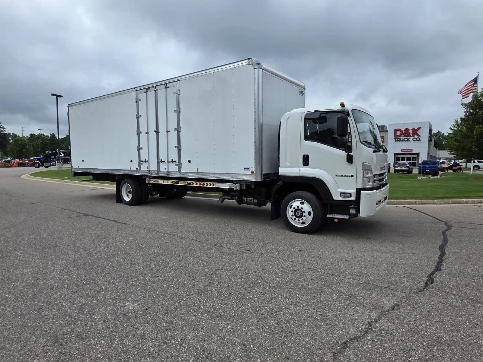 2026 Isuzu FTR - Box